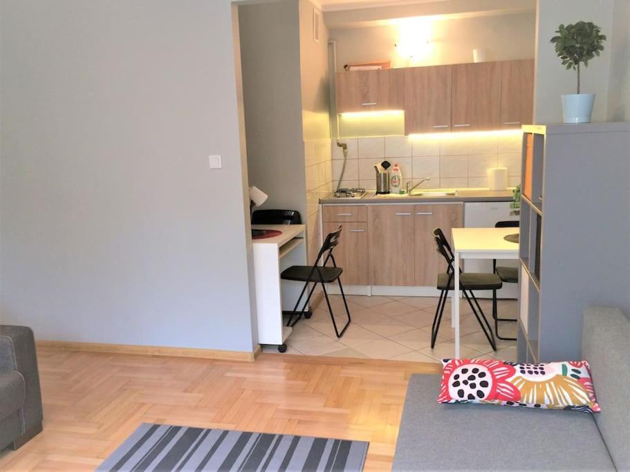 57 Lobzowska Bright Apartment Krasków Dış mekan fotoğraf