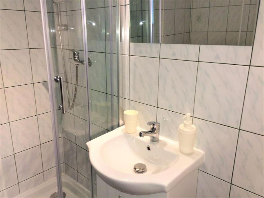 57 Lobzowska Bright Apartment Krasków Dış mekan fotoğraf